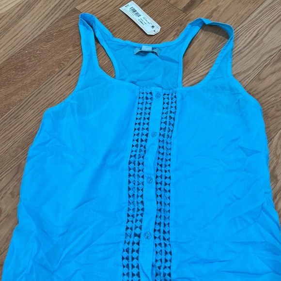 Women’s Sleeveless Top - Picture 2 of 4
